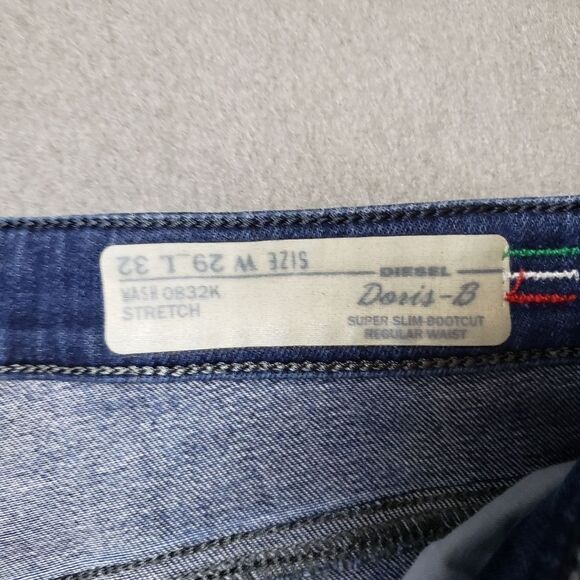 Diesel Doris-B Super Slim Bootcut Jeans, W29 made in Italy - Picture 7 of 15